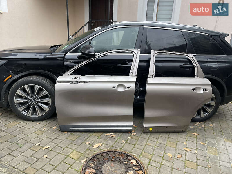 Позашляховик / Кросовер Lincoln Corsair 2020 в Львові фото 22 Позашляховик / Кросовер Lincoln Corsair 2020 в Львові