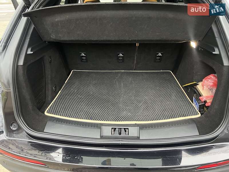 Внедорожник / Кроссовер Lincoln Corsair 2019 в Киеве фото 12 Внедорожник / Кроссовер Lincoln Corsair 2019 в Киеве