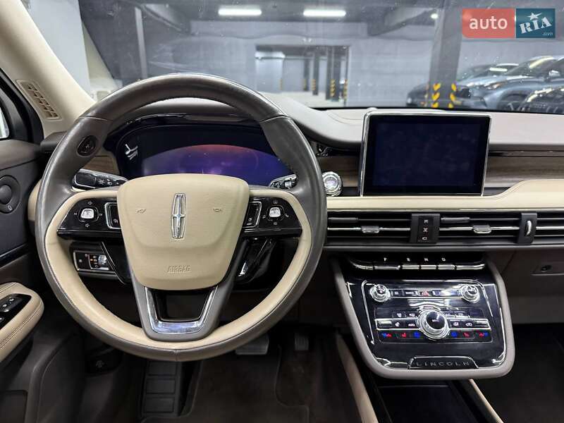 Позашляховик / Кросовер Lincoln Corsair 2019 в Чернівцях