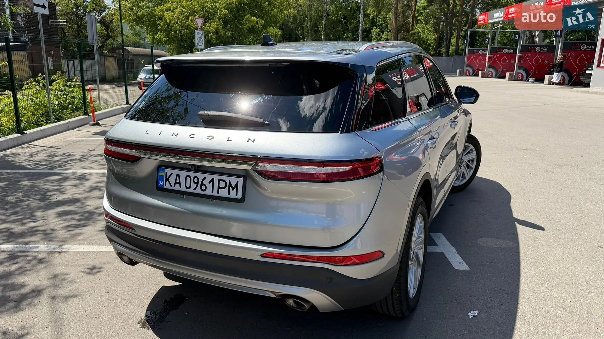2022 Lincoln Corsair - мініатюра 8