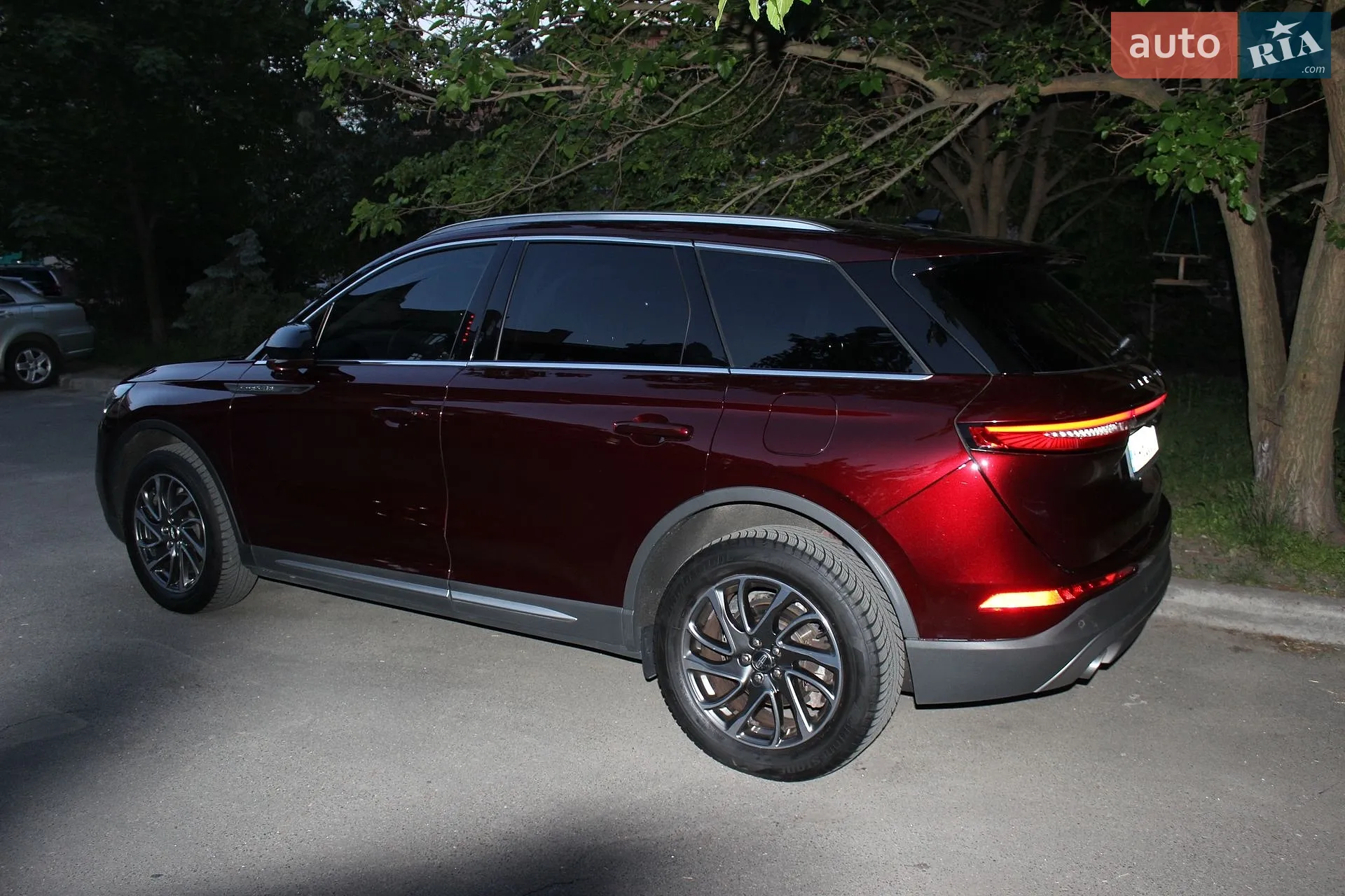 2019 Lincoln Corsair - мініатюра 16