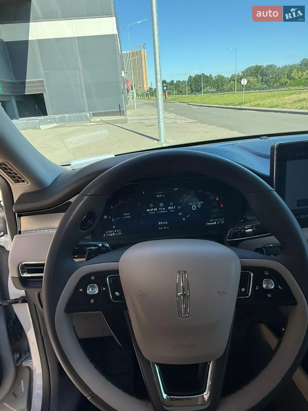 2024 Lincoln Corsair - мініатюра 9