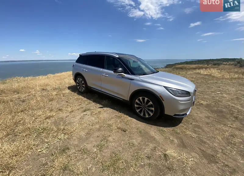 Lincoln Corsair 2020