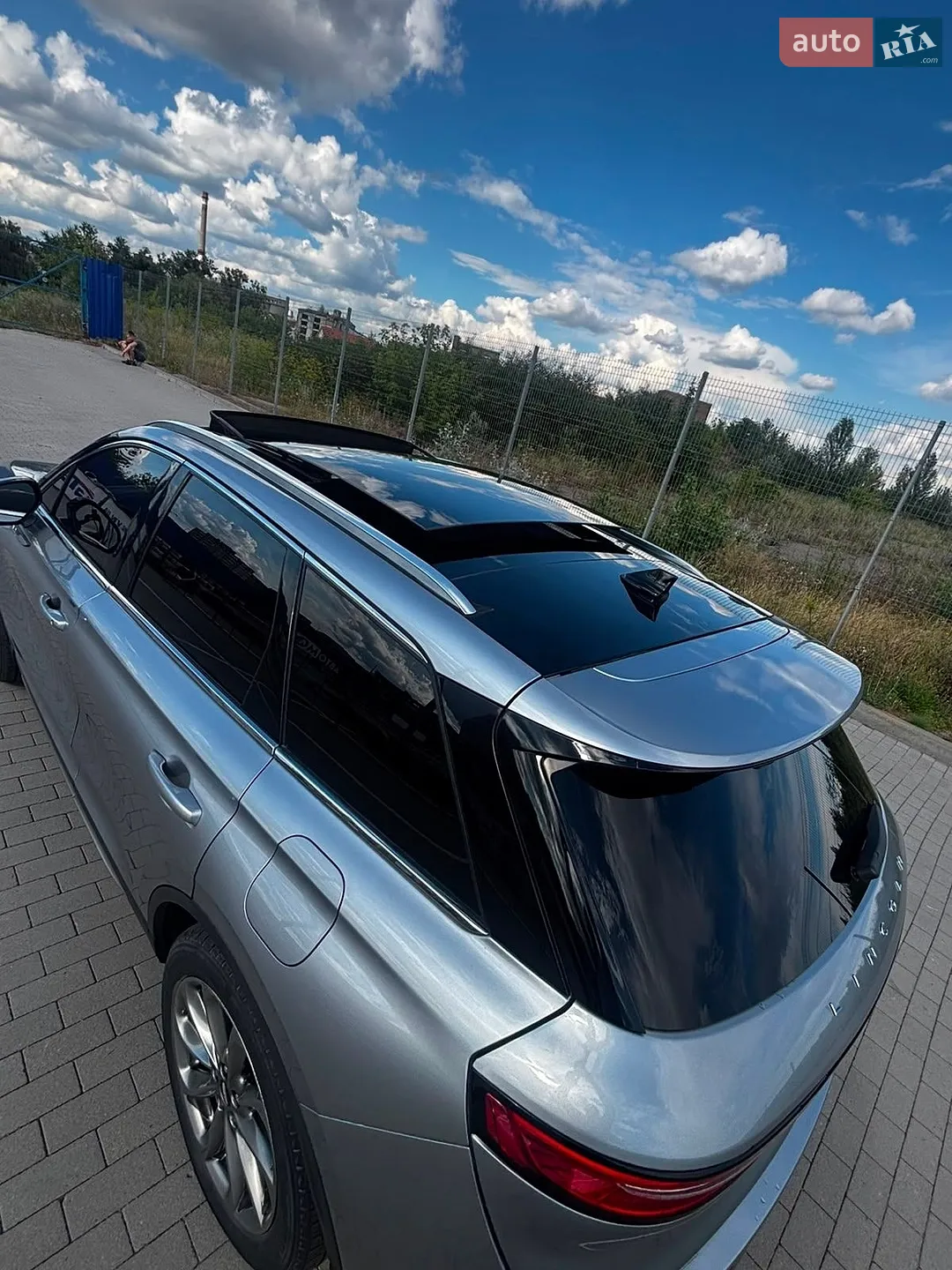 2021 Lincoln Corsair - мініатюра 9
