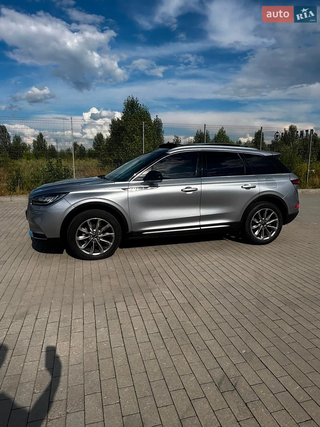 2021 Lincoln Corsair - мініатюра 5