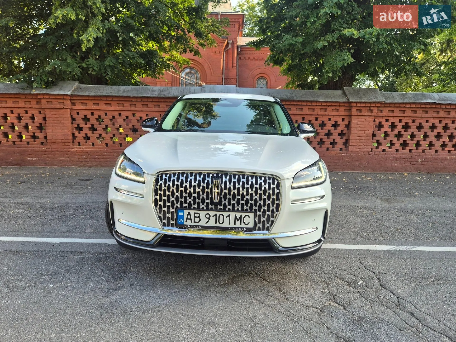 2023 Lincoln Corsair - мініатюра 4