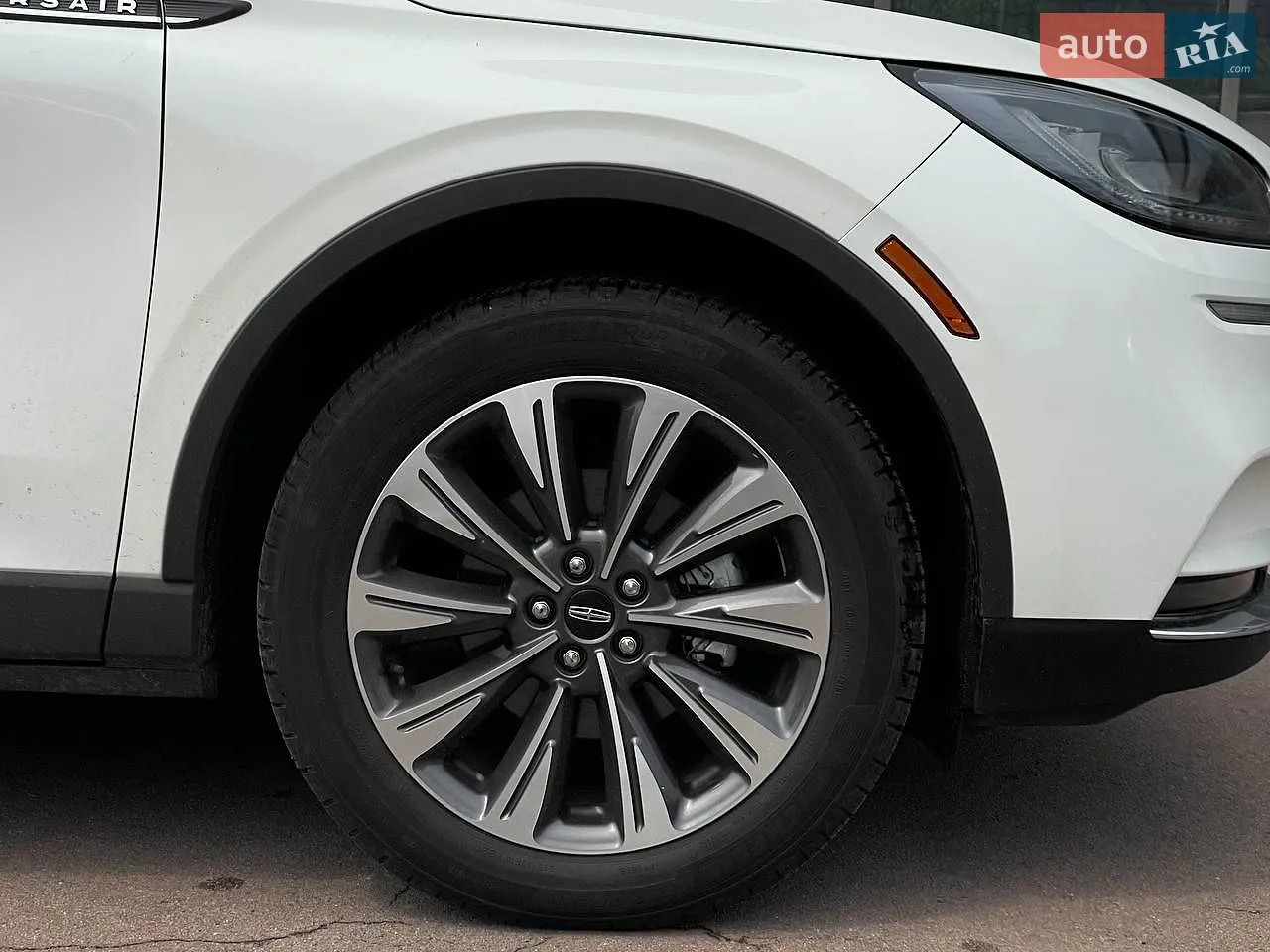 2019 Lincoln Corsair - мініатюра 10