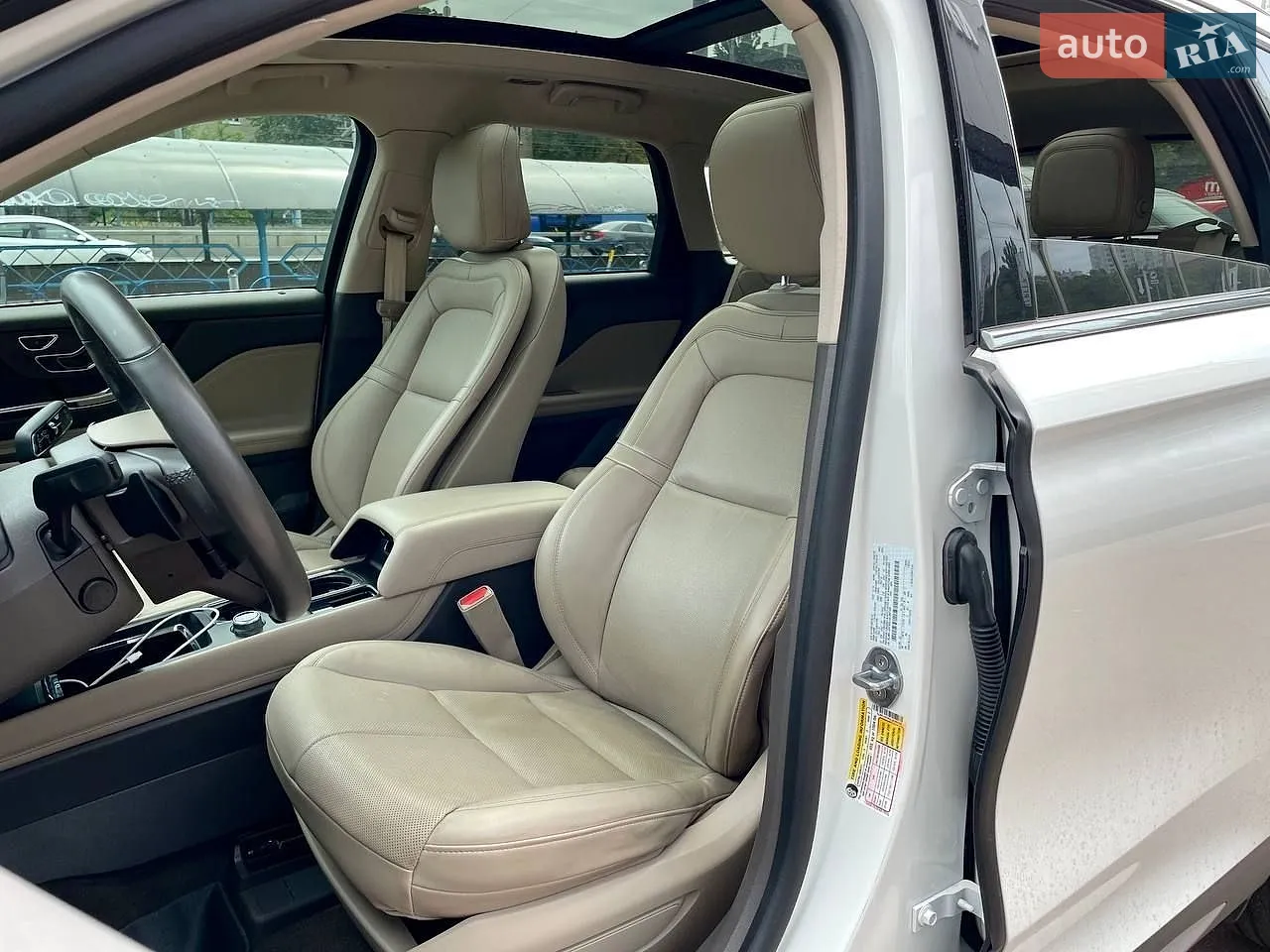 2019 Lincoln Corsair - мініатюра 14