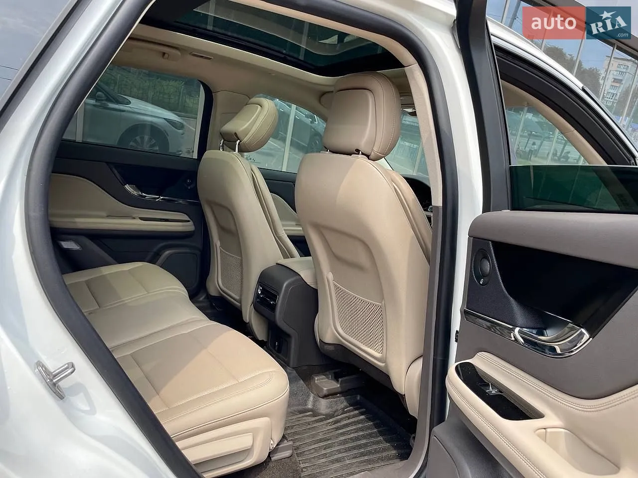 2019 Lincoln Corsair - мініатюра 15