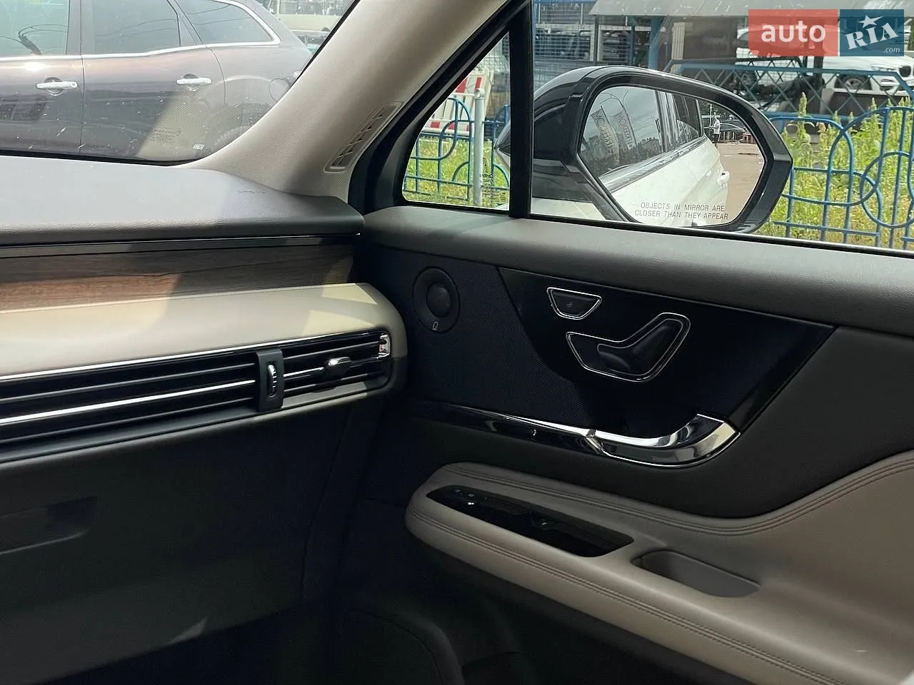 2019 Lincoln Corsair - мініатюра 25