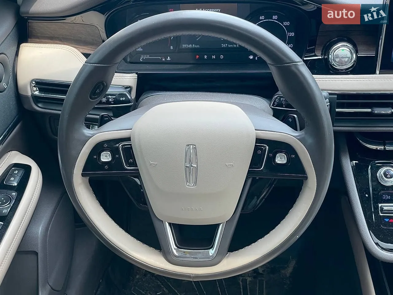 2019 Lincoln Corsair - мініатюра 27