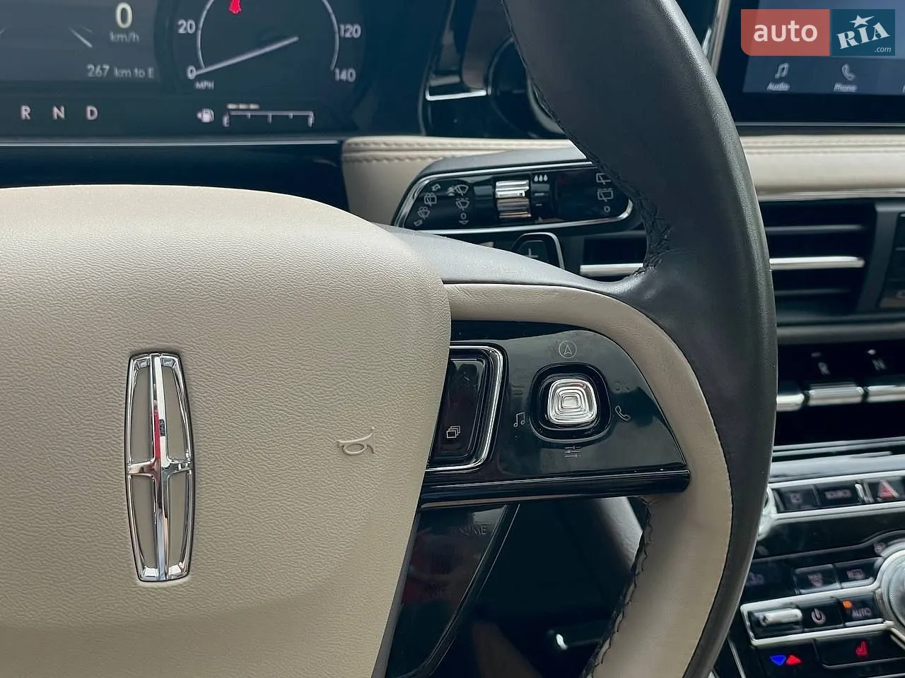 2019 Lincoln Corsair - мініатюра 29