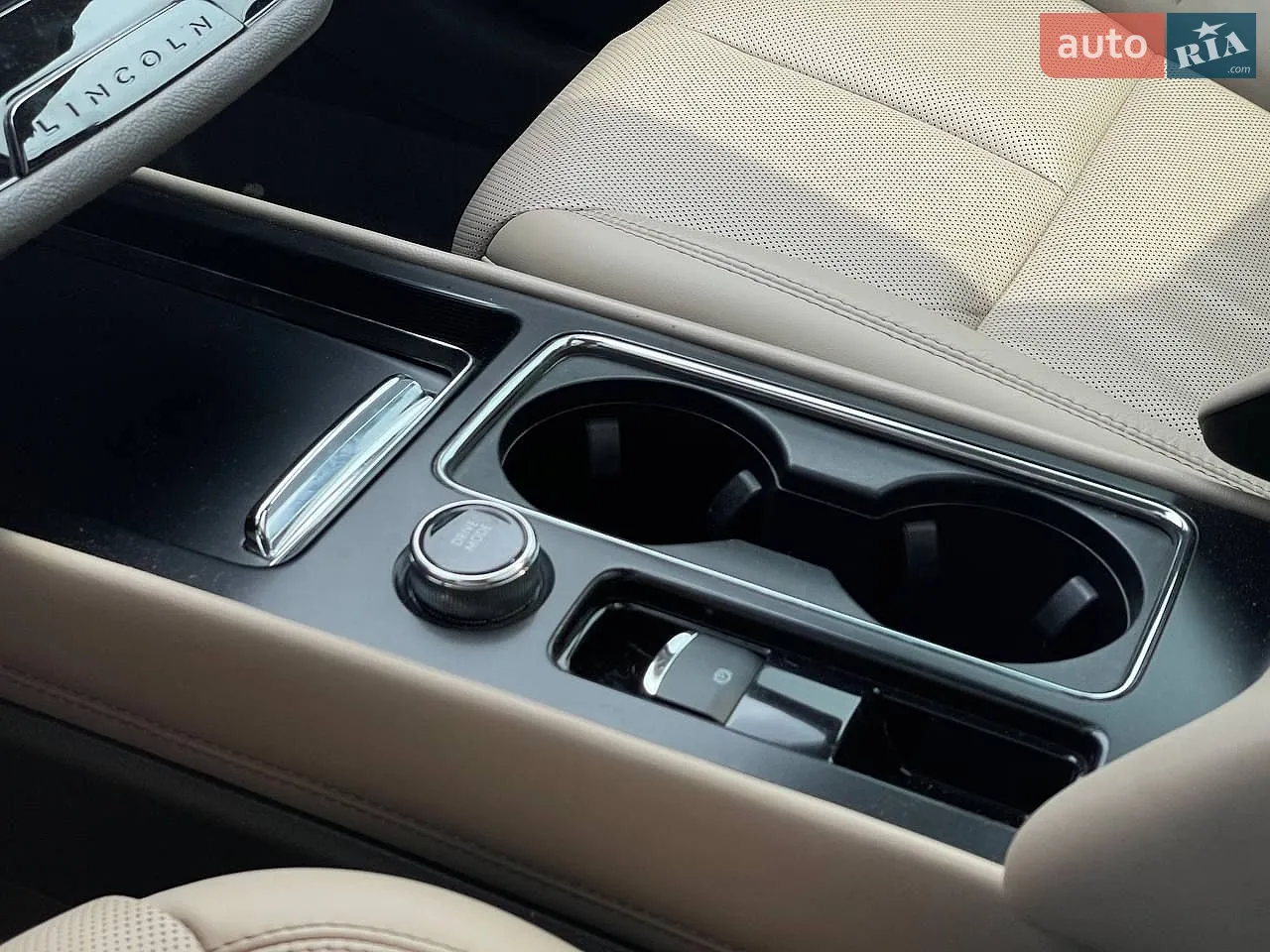 2019 Lincoln Corsair - мініатюра 31