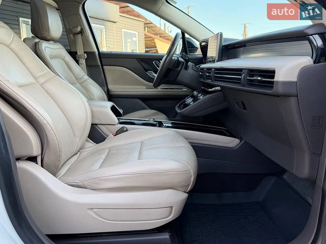 2020 Lincoln Corsair - мініатюра 40