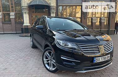 Позашляховик / Кросовер Lincoln MKC 2014 в 