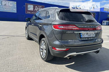 Внедорожник / Кроссовер Lincoln MKC 2018 в 