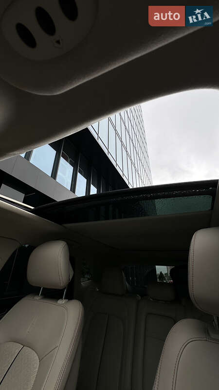 Внедорожник / Кроссовер Lincoln MKC 2016 в Львове