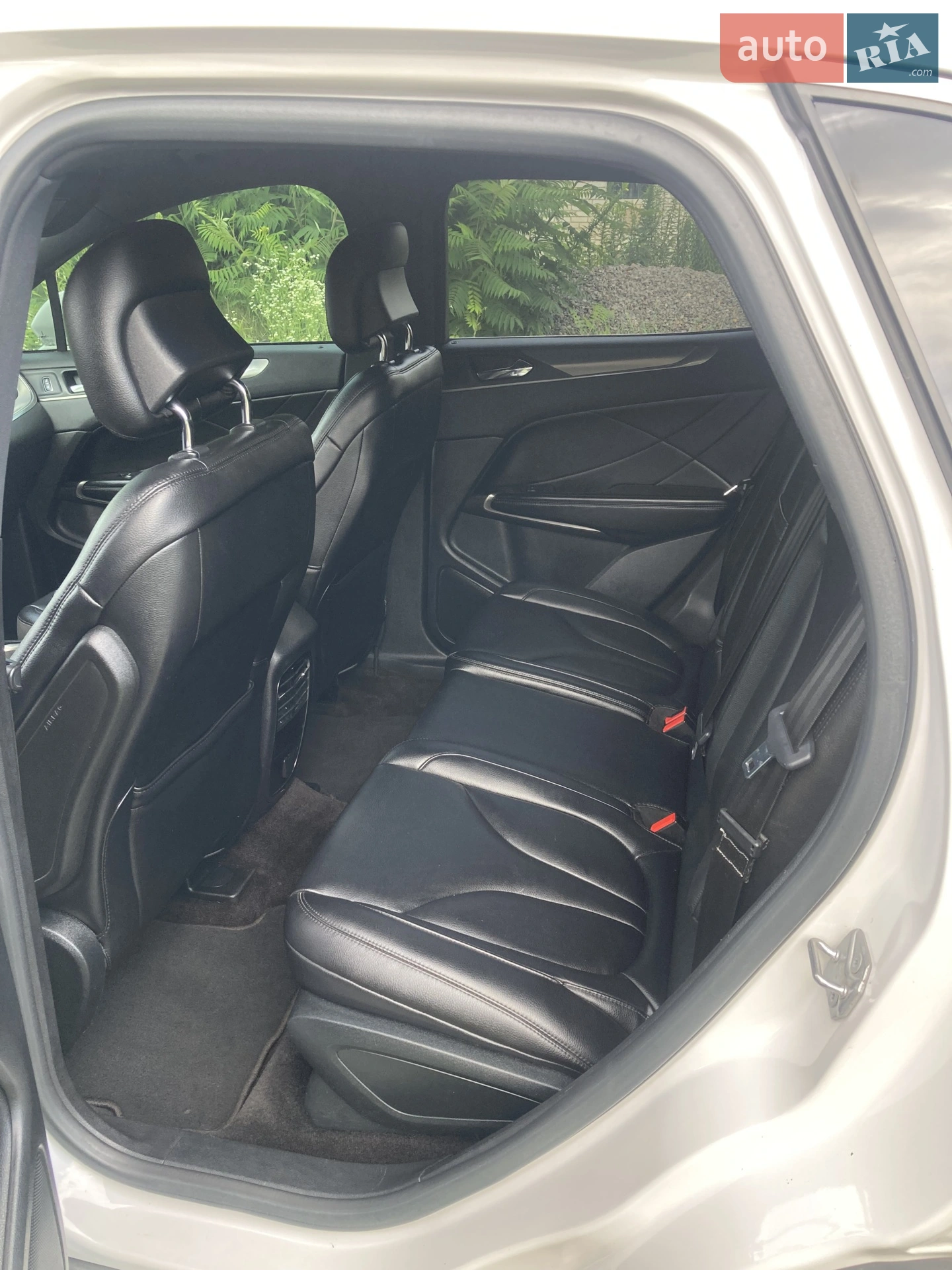 2016 Lincoln MKC - мініатюра 36