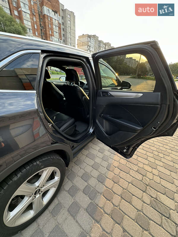 Внедорожник / Кроссовер Lincoln MKC 2015 в Хмельницком