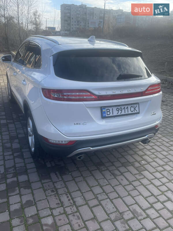 Позашляховик / Кросовер Lincoln MKC 2016 в Кременчуці