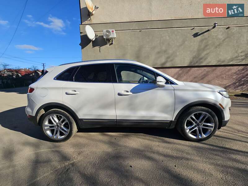 Внедорожник / Кроссовер Lincoln MKC 2015 в Ужгороде