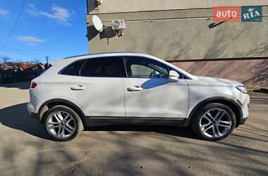 Позашляховик / Кросовер Lincoln MKC 2015 в 