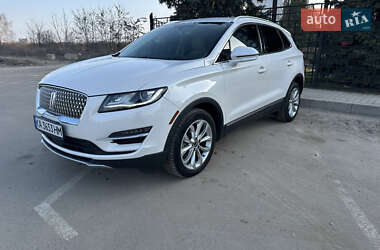 Позашляховик / Кросовер Lincoln MKC 2019 в 