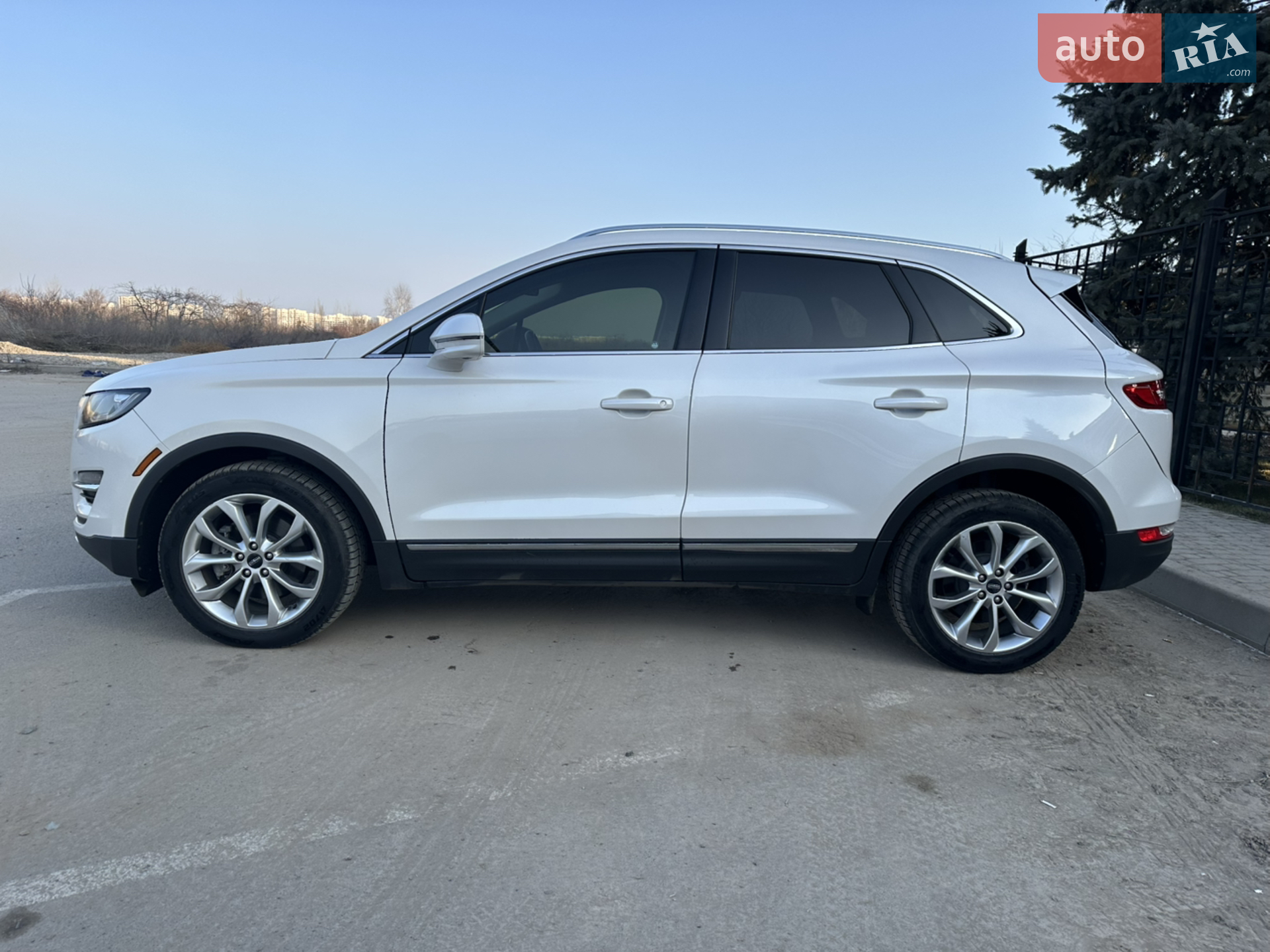 2019 Lincoln MKC - мініатюра 8