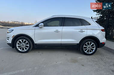 Позашляховик / Кросовер Lincoln MKC 2019 в 