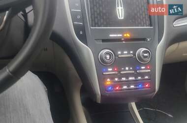 Позашляховик / Кросовер Lincoln MKC 2017 в Києві