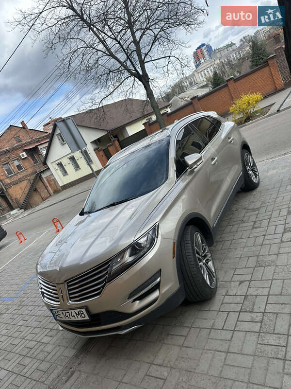 Lincoln MKC 2015