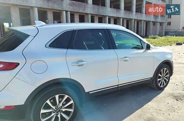 Внедорожник / Кроссовер Lincoln MKC 2018 в 