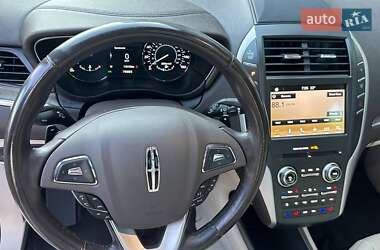 Внедорожник / Кроссовер Lincoln MKC 2017 в 