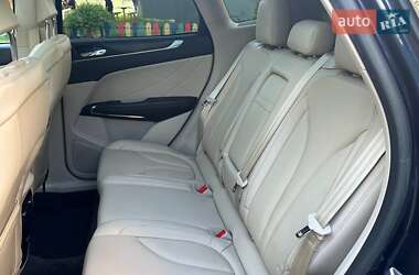 Внедорожник / Кроссовер Lincoln MKC 2017 в 