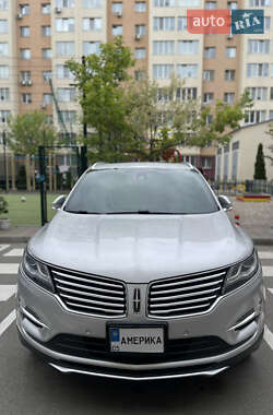 Позашляховик / Кросовер Lincoln MKC 2014 в 