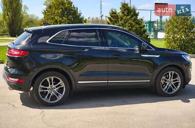 Позашляховик / Кросовер Lincoln MKC 2014 в 