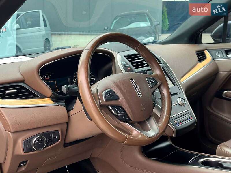 Позашляховик / Кросовер Lincoln MKC 2014 в Львові