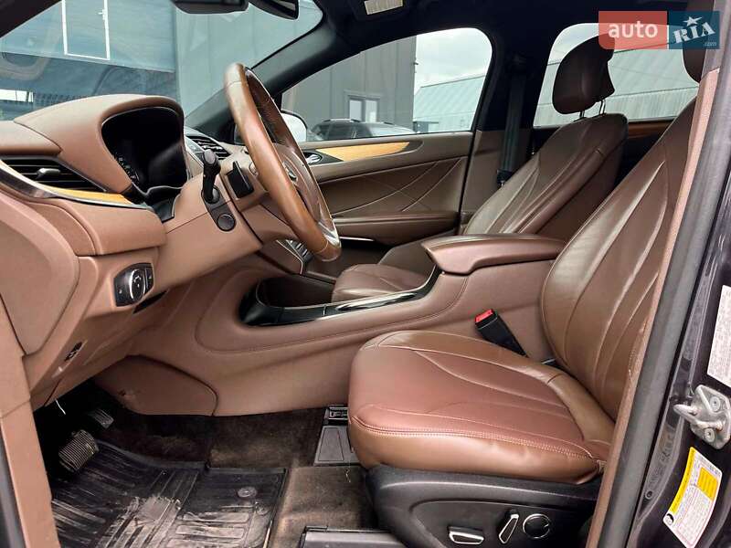 Позашляховик / Кросовер Lincoln MKC 2014 в Львові