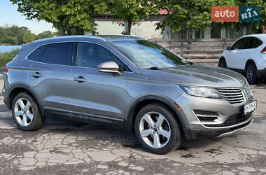 Позашляховик / Кросовер Lincoln MKC 2016 в 