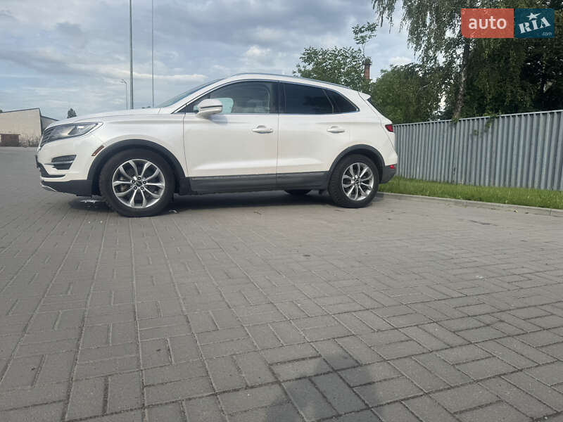 Позашляховик / Кросовер Lincoln MKC 2016 в Житомирі