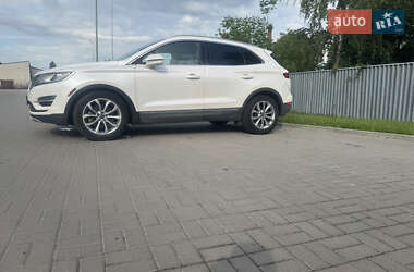 Внедорожник / Кроссовер Lincoln MKC 2016 в 