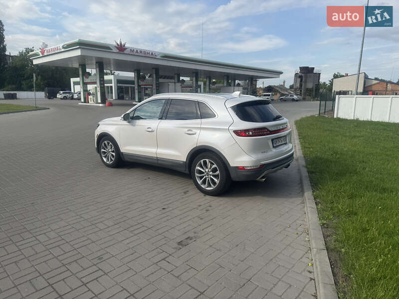 Позашляховик / Кросовер Lincoln MKC 2016 в Житомирі