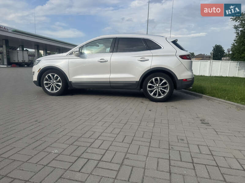 Позашляховик / Кросовер Lincoln MKC 2016 в Житомирі