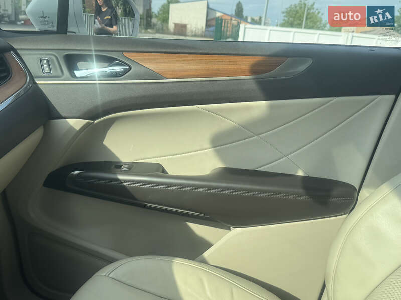 Позашляховик / Кросовер Lincoln MKC 2016 в Житомирі