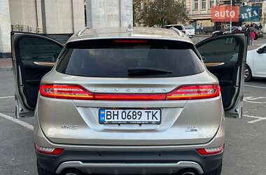 Внедорожник / Кроссовер Lincoln MKC 2014 в 