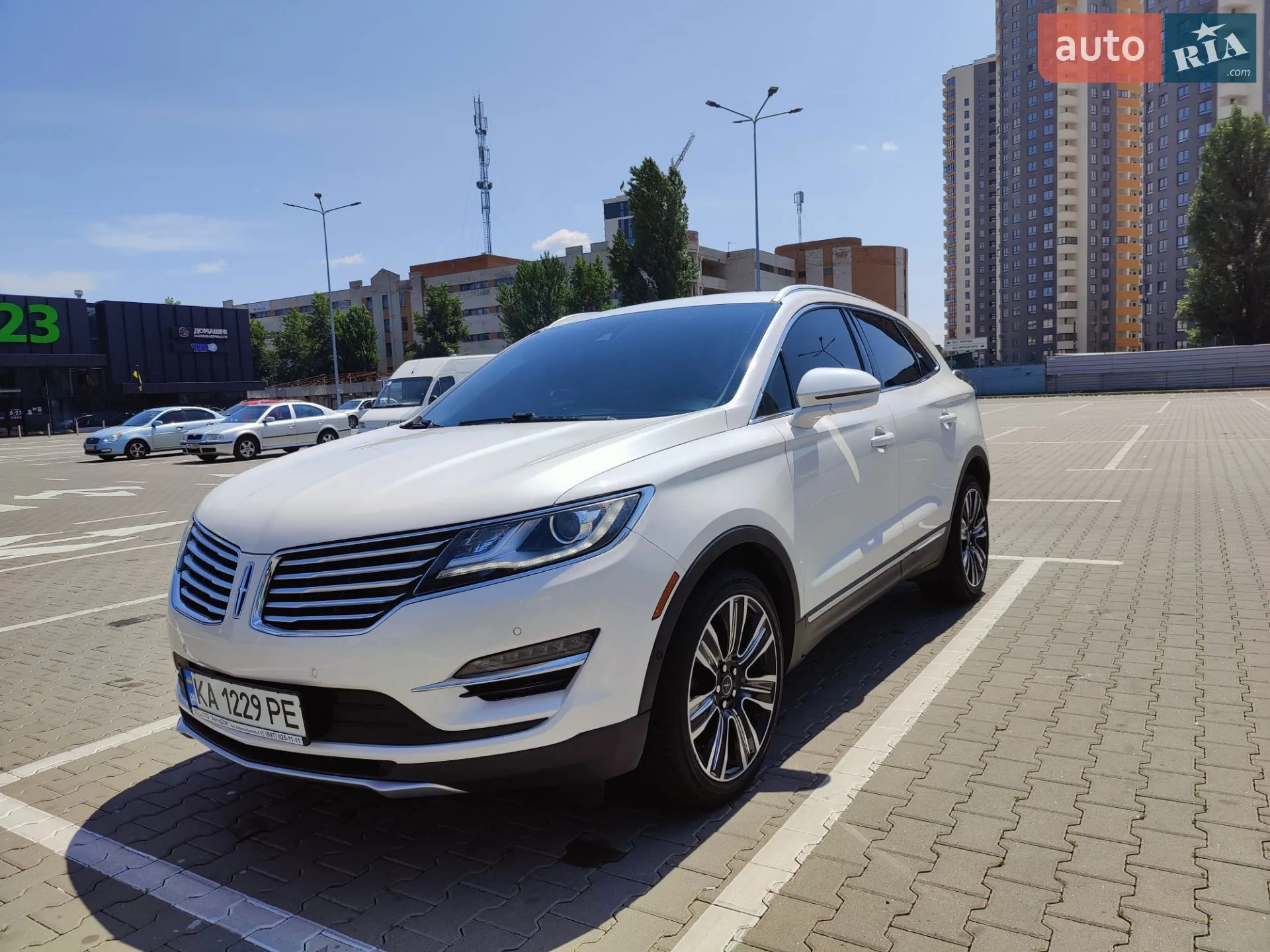2017 Lincoln MKC - мініатюра 2