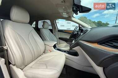 Внедорожник / Кроссовер Lincoln MKC 2019 в 
