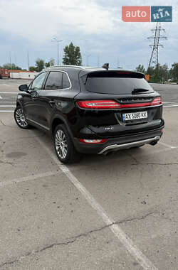 Внедорожник / Кроссовер Lincoln MKC 2015 в 