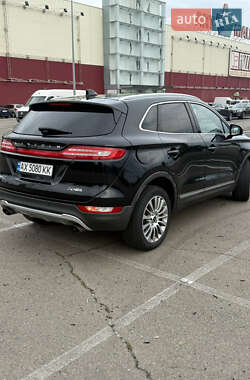 Внедорожник / Кроссовер Lincoln MKC 2015 в 