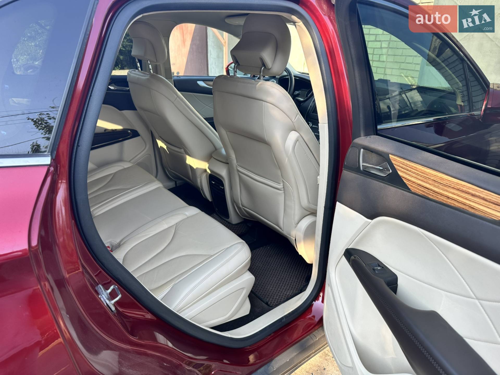 2015 Lincoln MKC - мініатюра 16